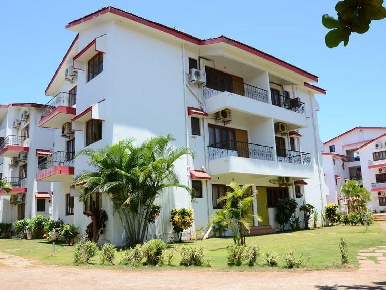 M N Resorts Baga Exterior foto
